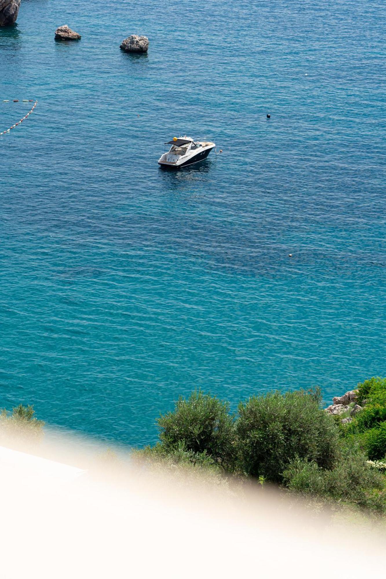 Niki Apartments Przno Sveti Stefan Dış mekan fotoğraf